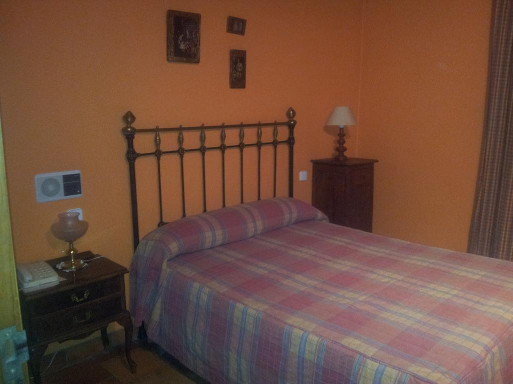 Turégano Posada El Zaguan חדר תמונה